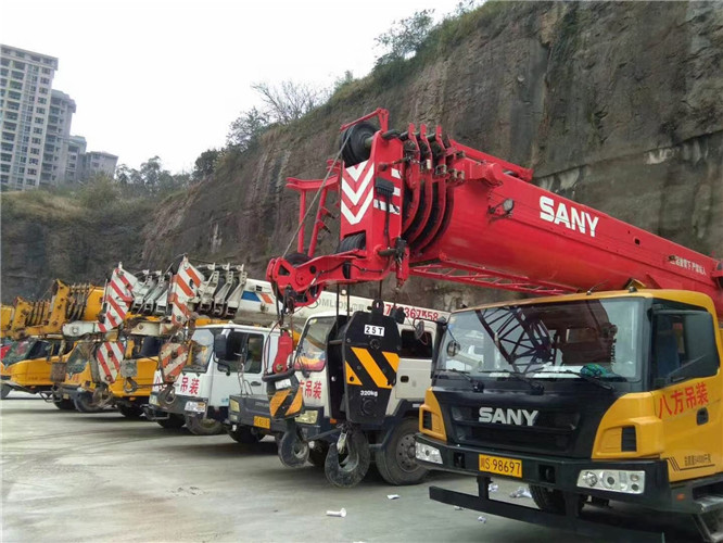 望城区吊车出租按什么计费？台班费、单次费、里程费怎么算？